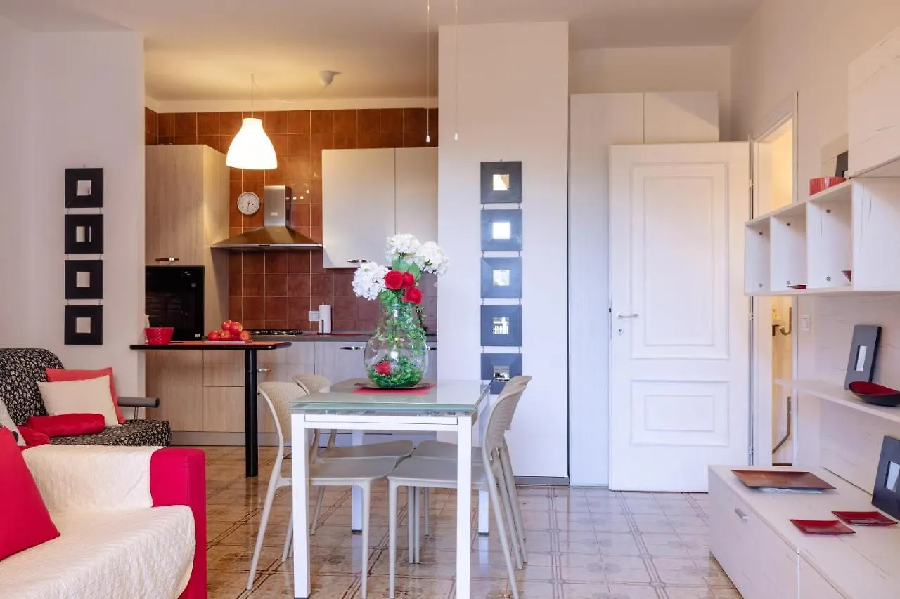 086 - Sunshine Home, 5 Minuti Dalla Spiaggia - Parcheggio Privato Gratis Incluso Ospedaletti Apartment